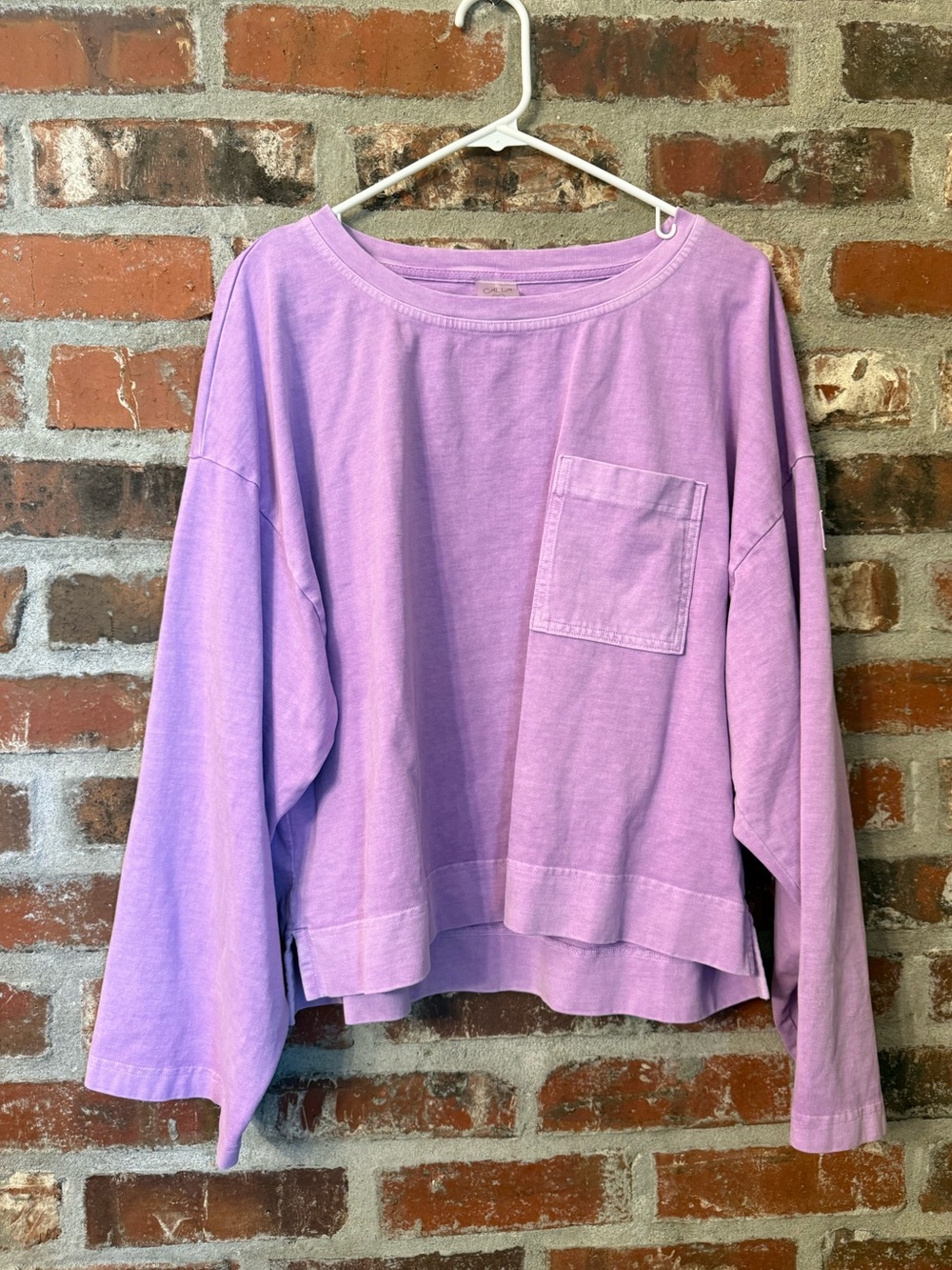 T203 - Lilac Long-Sleeve Pocket Top - Women
